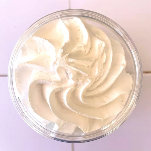 Chantilly de douche exfoliante au Musc blanc